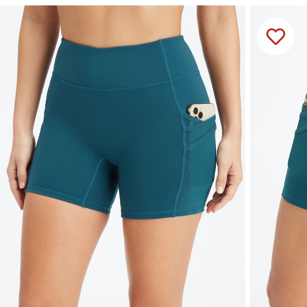 Fabletics motion 365 bike short with pockets.